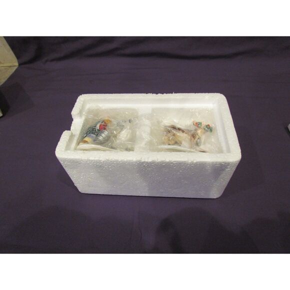 Dept 56, Christmas at the Farm, farm figures *** - Picture 5 of 7